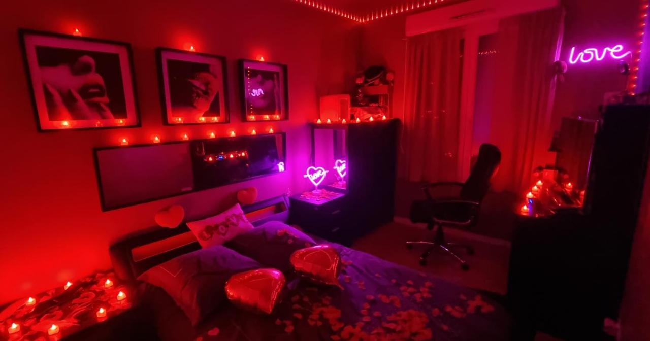Love Room Sexy Love Cosy Lib Proche Centre Gare A Pied Aulnay-sous-Bois Kültér fotó